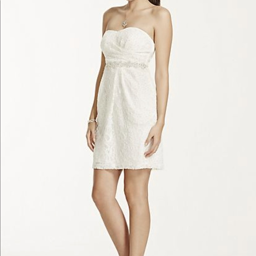 SOLD- NWT David’s Bridal Dress! 👗